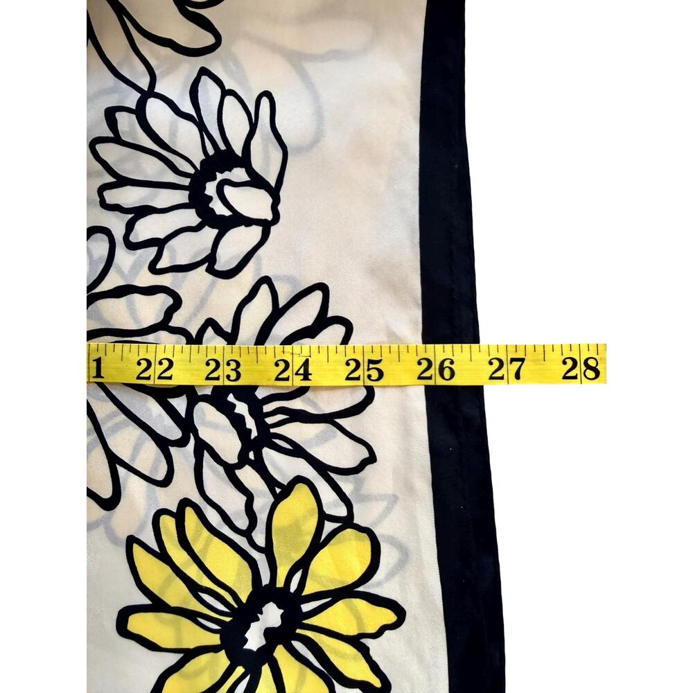 Vintage Liz Claiborne 90s Silk Daisy Print Scarf Black White Yellow 26 Inch - Picture 14 of 14